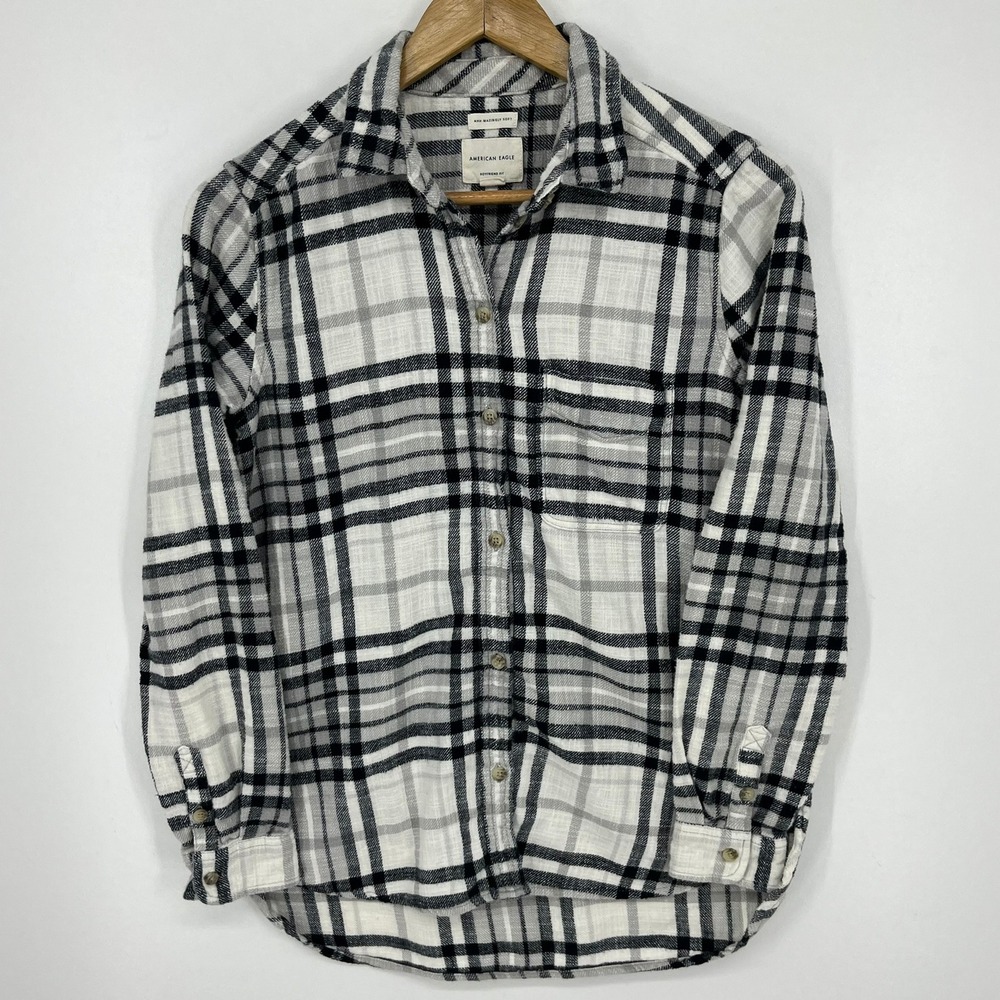 American Eagle Women Black White Plaid Flannel Boyfriend Fit Button Down Shirt S